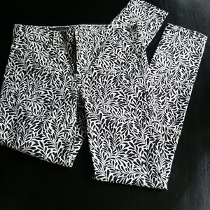 J. Crew Midrise Toothpick Jeans in Black and White. NWOT